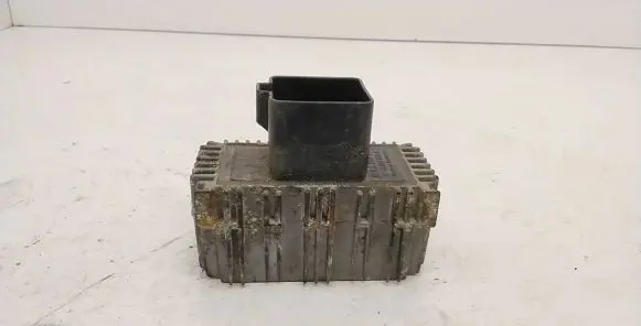 Opel Meriva A Glow plug pre-heat relay 55354141 51299018A