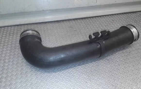 Volkswagen Caddy Intercooler hose/pipe 