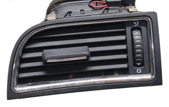 Skoda Superb B5 (3U) Dashboard side air vent grill/cover trim 3T0819701