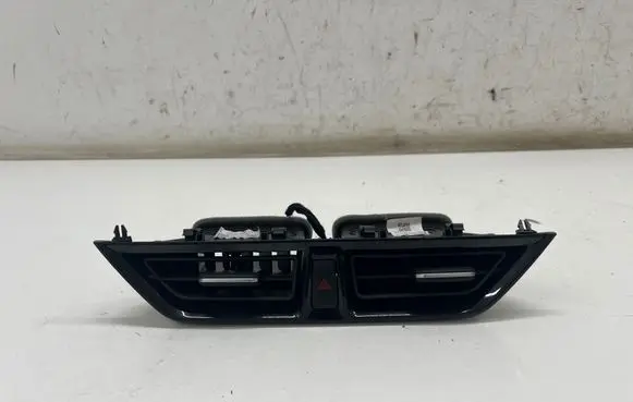 MG MG3 III Dash center air vent grill 11151695