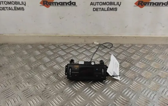 Mercedes-Benz E W211 Climate control unit 2118300285