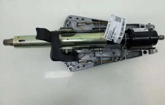 Mercedes-Benz E W212 Steering wheel axle A2124601216
