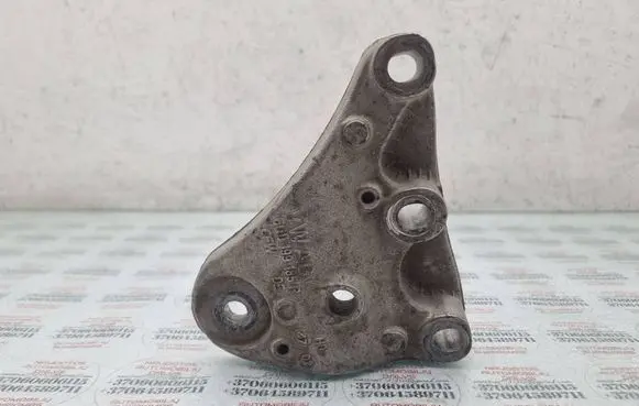 Volkswagen Polo Engine mounting bracket 6Q0199185R