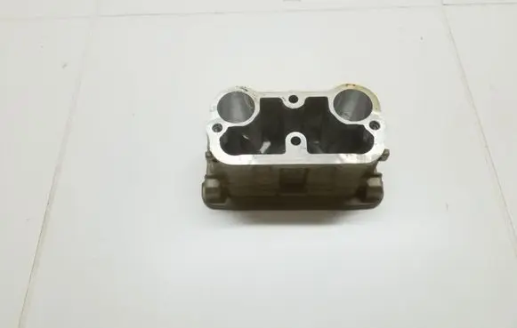 BMW 5 F10 F11 Other cylinder head part 7605104 760510403 24400515
