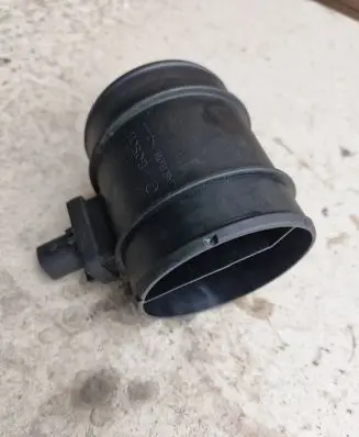 Opel Insignia A Mass air flow meter 00C2T8002