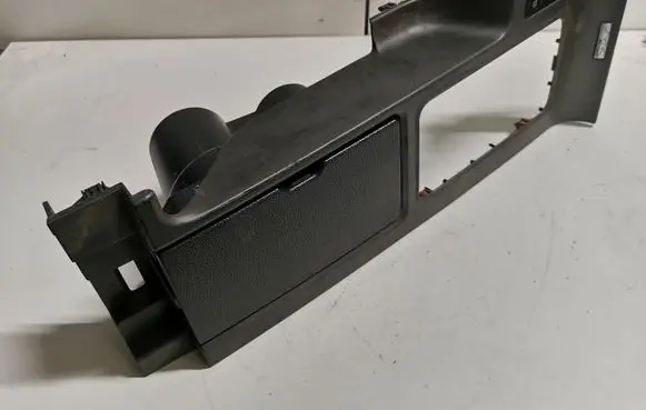 Ford Mustang V Dashboard center trim panel 