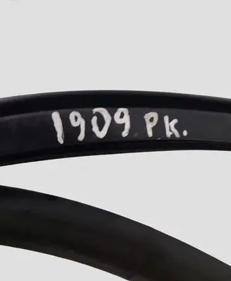 Citroen C4 II Picasso Rubber seal front door (on door)