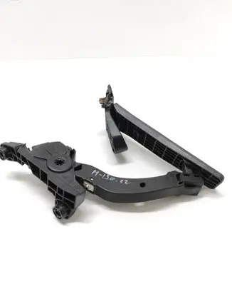 Hyundai i30 Accelerator throttle pedal 327003XXX