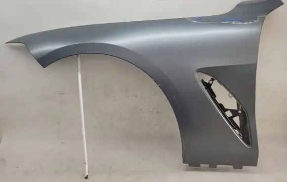 BMW 8 G15 Fender