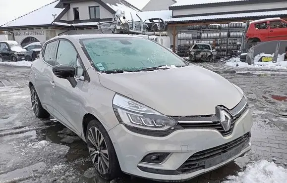 Renault Clio IV Front door DRZWIPRZODPRAWCLIO