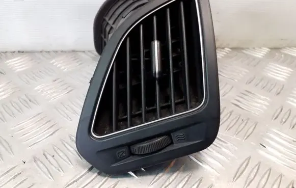 Hyundai ix35 Dashboard side air vent grill/cover trim 974902S900