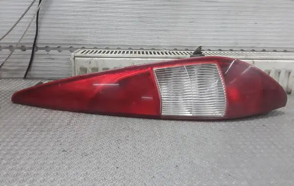 Ford Mondeo Mk III Rear/tail lights