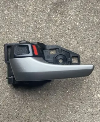 Toyota Prius (XW30) Front door interior handle