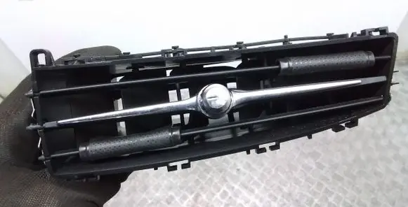 Volvo S90, V90 Dash center air vent grill 31366589