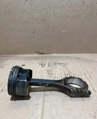 Volkswagen Golf VI Piston with connecting rod 