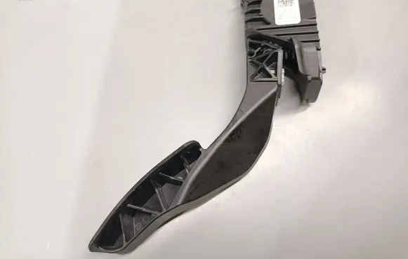 Skoda Kamiq Accelerator throttle pedal 2Q2723503A