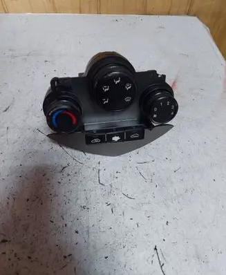 KIA Carens I Climate control unit 1K2FE61190 96902L26