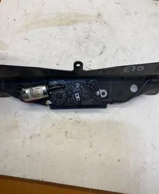 Tailgate/trunk/boot lift motor