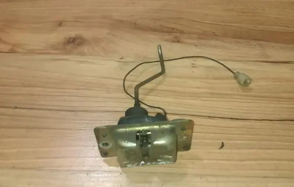 KIA Carnival Tailgate/trunk/boot lock/catch/latch