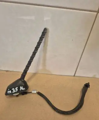 Hyundai ix35 Aerial GPS antenna 962102Y600