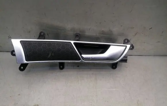 Audi A6 S6 C6 4F Front door interior handle 4F0837020B