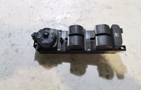Ford Mondeo MK IV Electric window control switch 7S7T14A132BC