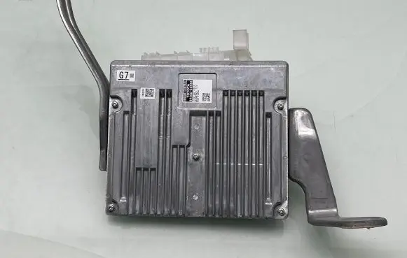 Toyota Land Cruiser (J150) Engine control unit/module 8966660E80 2761002301