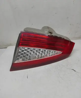 Ford Mondeo MK IV Tailgate rear/tail lights 7S7113A602B
