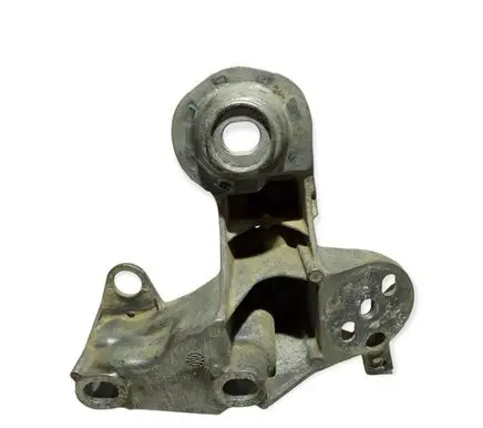 Audi A4 S4 B6 8E 8H Engine mounting bracket 8e0199352