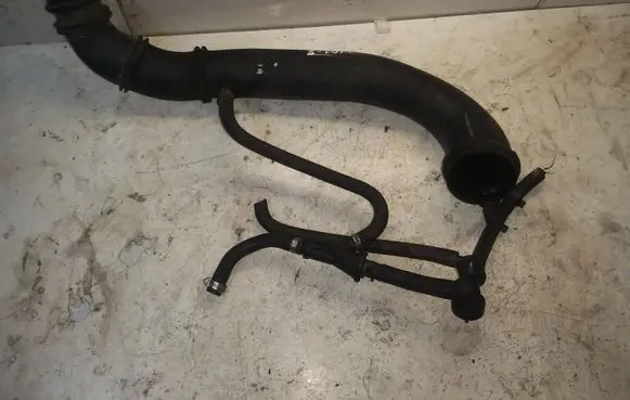 Volvo XC90 Intercooler hose/pipe 30645294