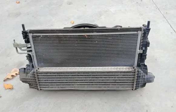 Ford Focus C-MAX Radiator set 