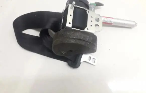 Volvo C30 Rear seatbelt 3642227 e504284