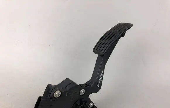 Subaru Forester SJ Accelerator throttle pedal 36010FJ010