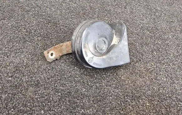 Volvo S80 Horn signal 08635072