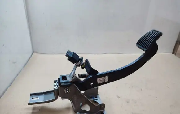 Hyundai Tucson TL Brake pedal 32800D3900