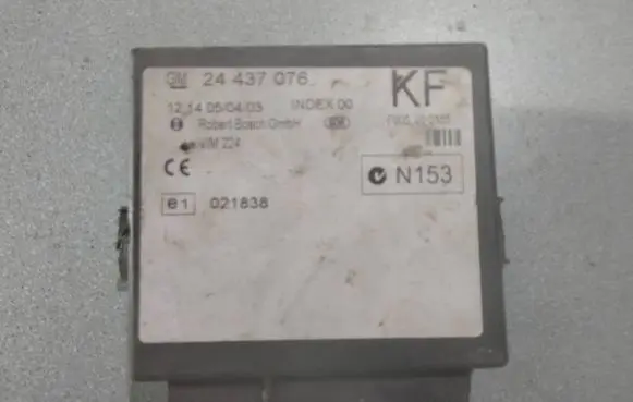 Opel Zafira A Comfort/convenience module 24437076 021838 F005V00153