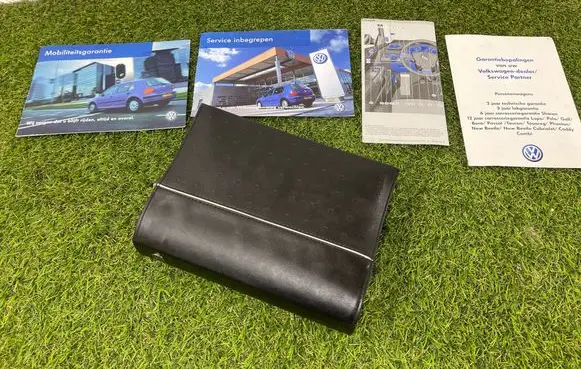 Volkswagen PASSAT B6 Owners service history hand book 
