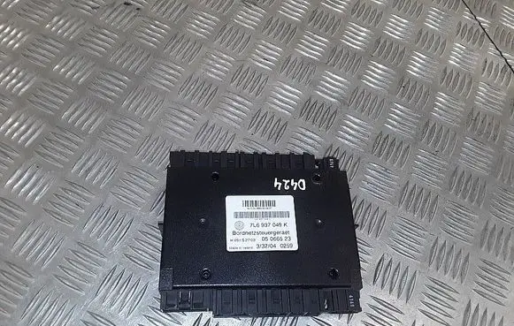 Volkswagen Touareg I Engine control unit/module 7l6937049k