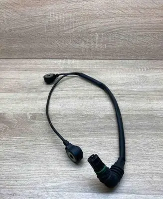 BMW X5 E53 Detonation knock sensor 1709317 0261231136