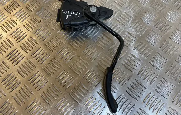 Renault Trafic II (X83) Accelerator throttle pedal 7700313060 6PV00811914