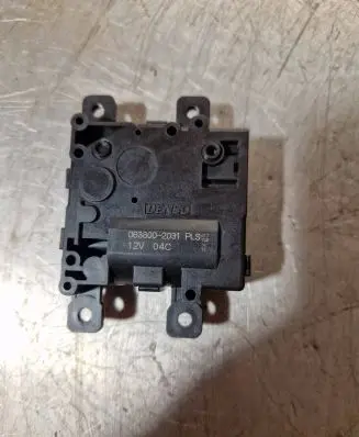Toyota Camry VIII XV70 Air flap motor/actuator 0638002031