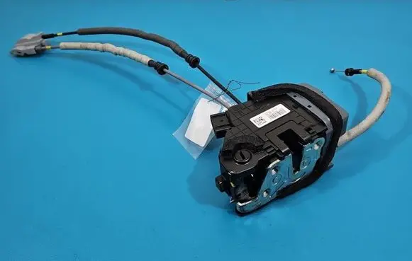 Hyundai Elantra VI Rear door lock 81420-F2000 IMPRK1538856