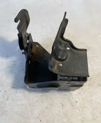 Citroen DS3 ABS pump bracket 645100A 222400A
