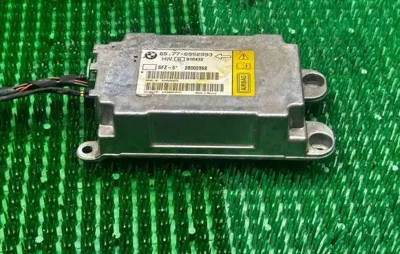 BMW 5 E60 E61 Airbag control unit/module 6952993 28002868