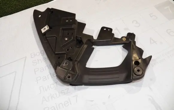 Land Rover Defender Other dashboard part M5980AE