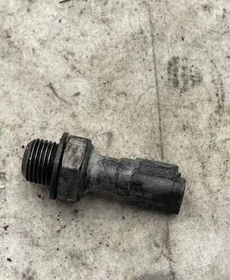 Citroen Berlingo Oil pressure sensor 6931846480