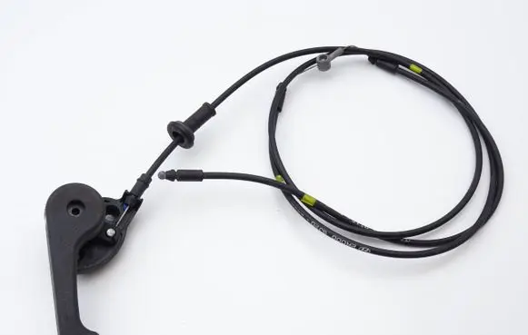 Hyundai i30 Engine bonnet/hood lock release cable 