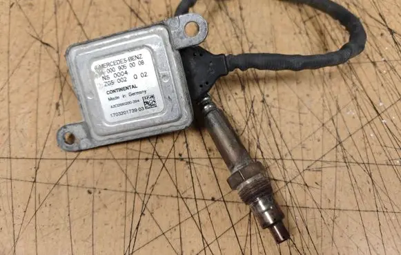 Mercedes-Benz GLC X253 C253 Lambda probe sensor A0009050008