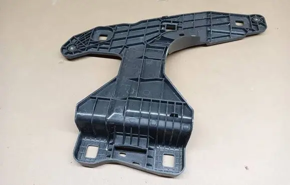 Headlight/headlamp mounting bracket