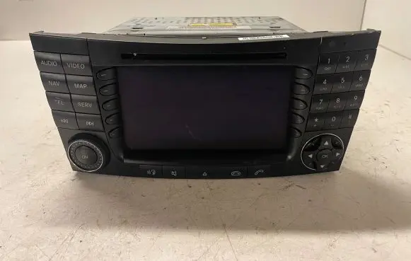 Mercedes-Benz E W211 Audio system kit A2118704789